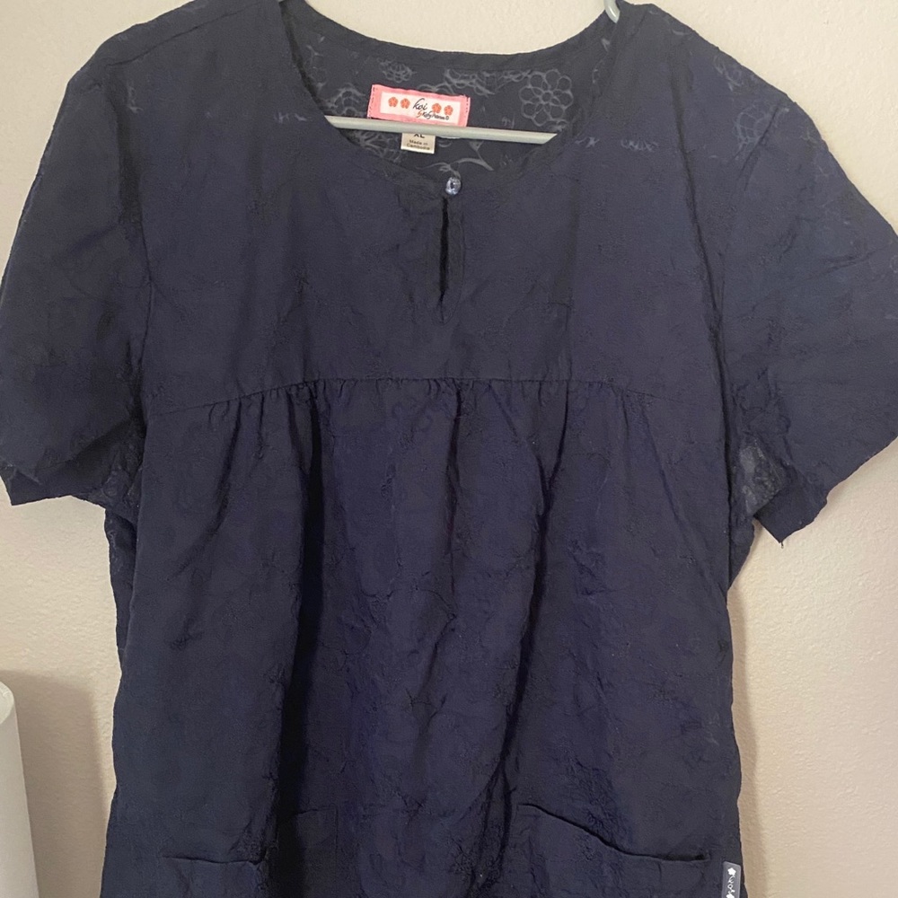 Women's Koi Blue Scrub Top